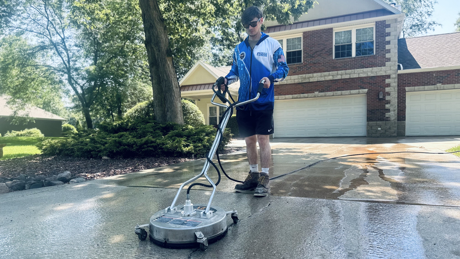 Pressure Washing Service Image